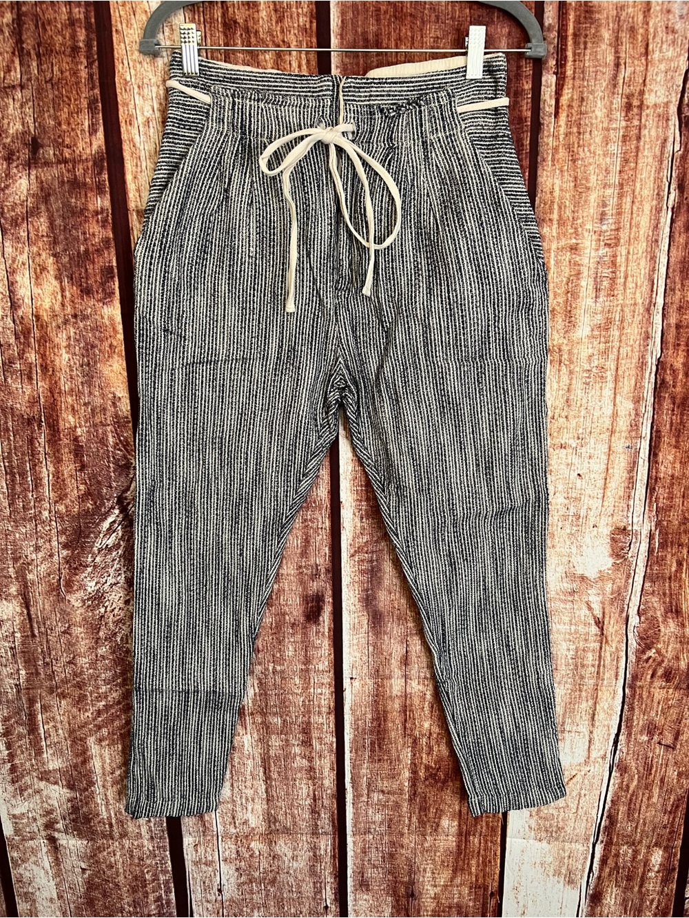 Free People | High-Waisted Cropped Trousers - Picture 4 of 11